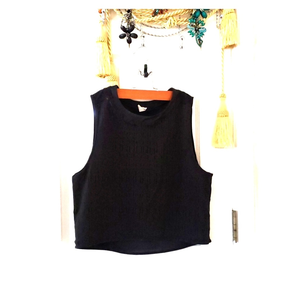 Under Armour ripped warrior tank